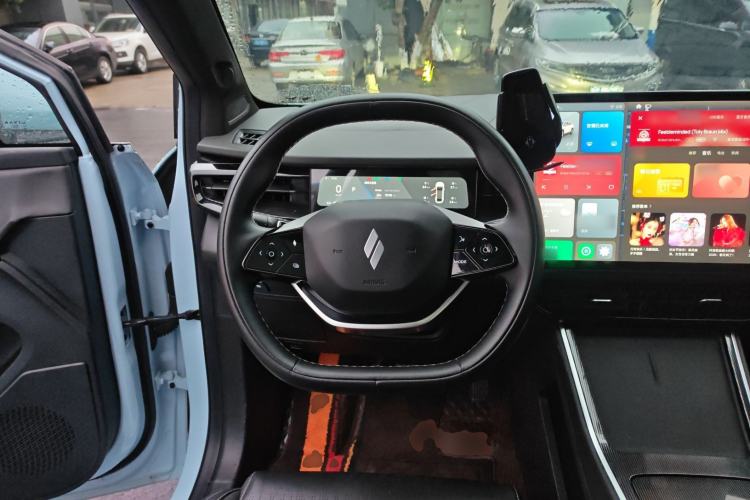 Used Livan 7 2023 605 km ZHU FENG Steering Wheel