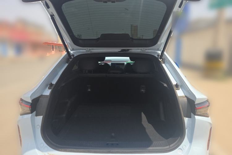 Used Livan 7 2023 450km Chiyue Trunk
