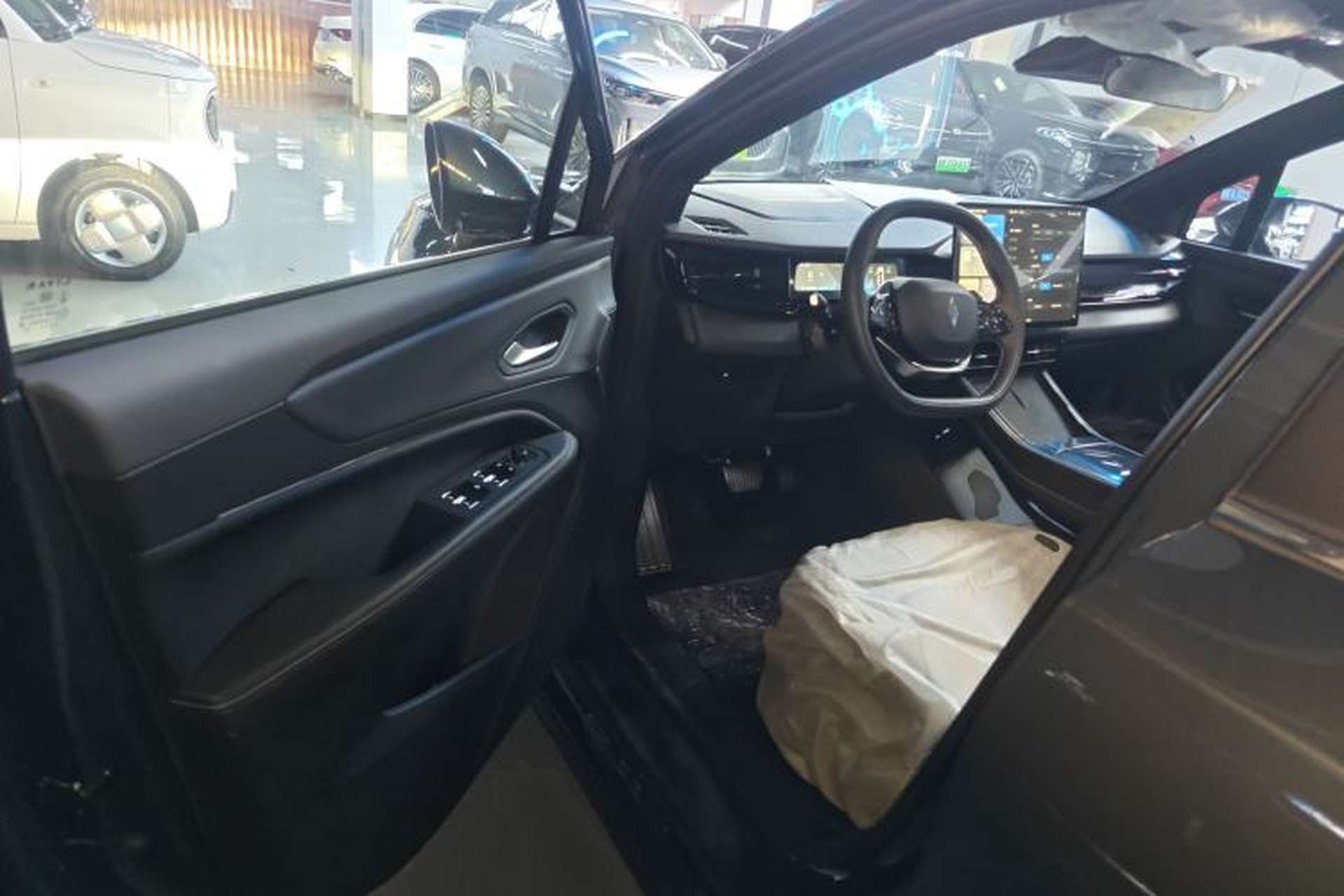 Used Livan 7 2023 450km Chiyue Driver Seat