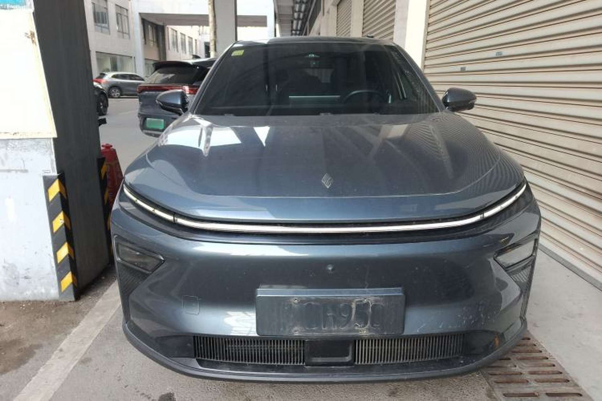 Used Livan 7 2023 605 km ZHU FENG Exterior 1