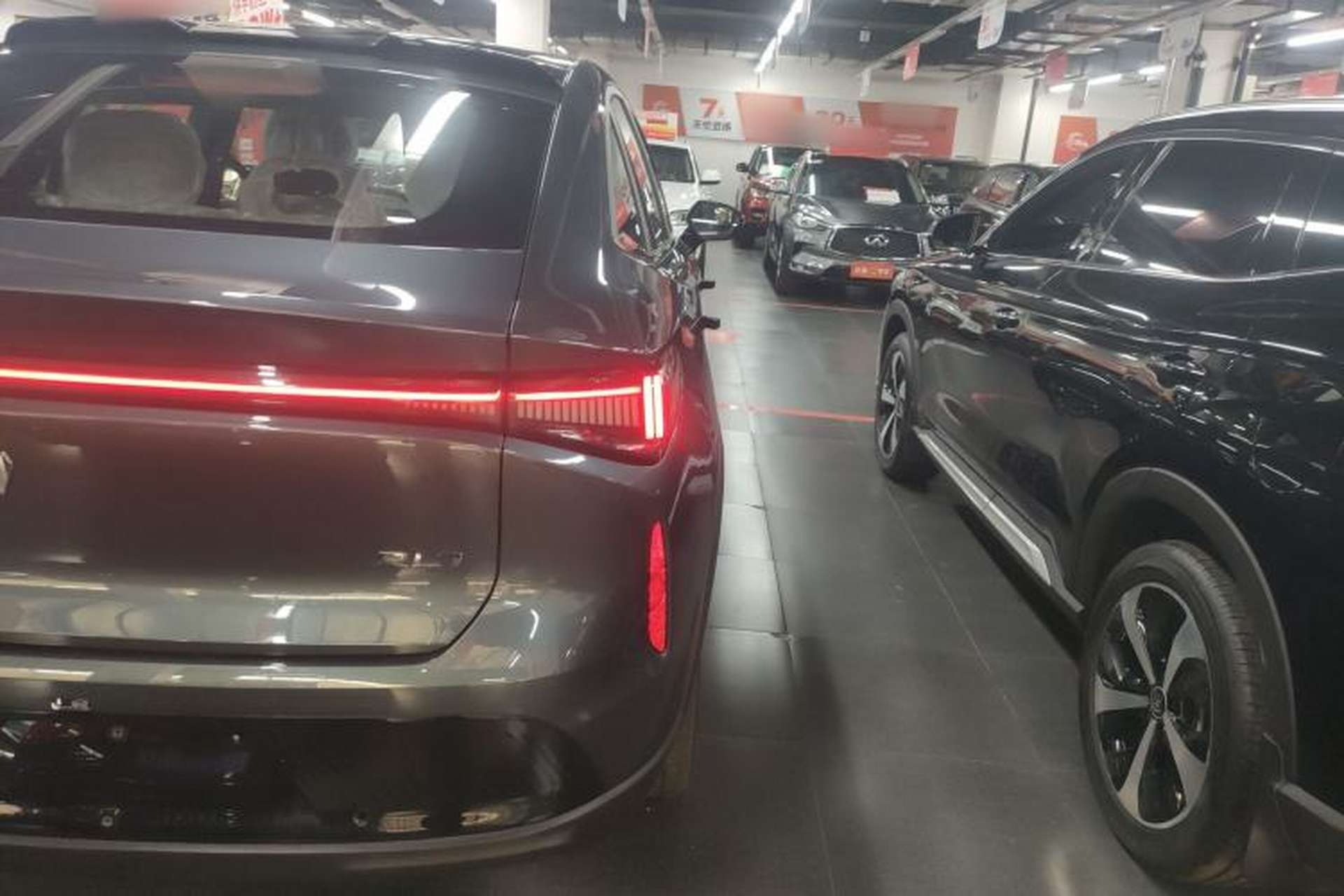 Used Livan 7 2023 605 km ZHU FENG Exterior 3