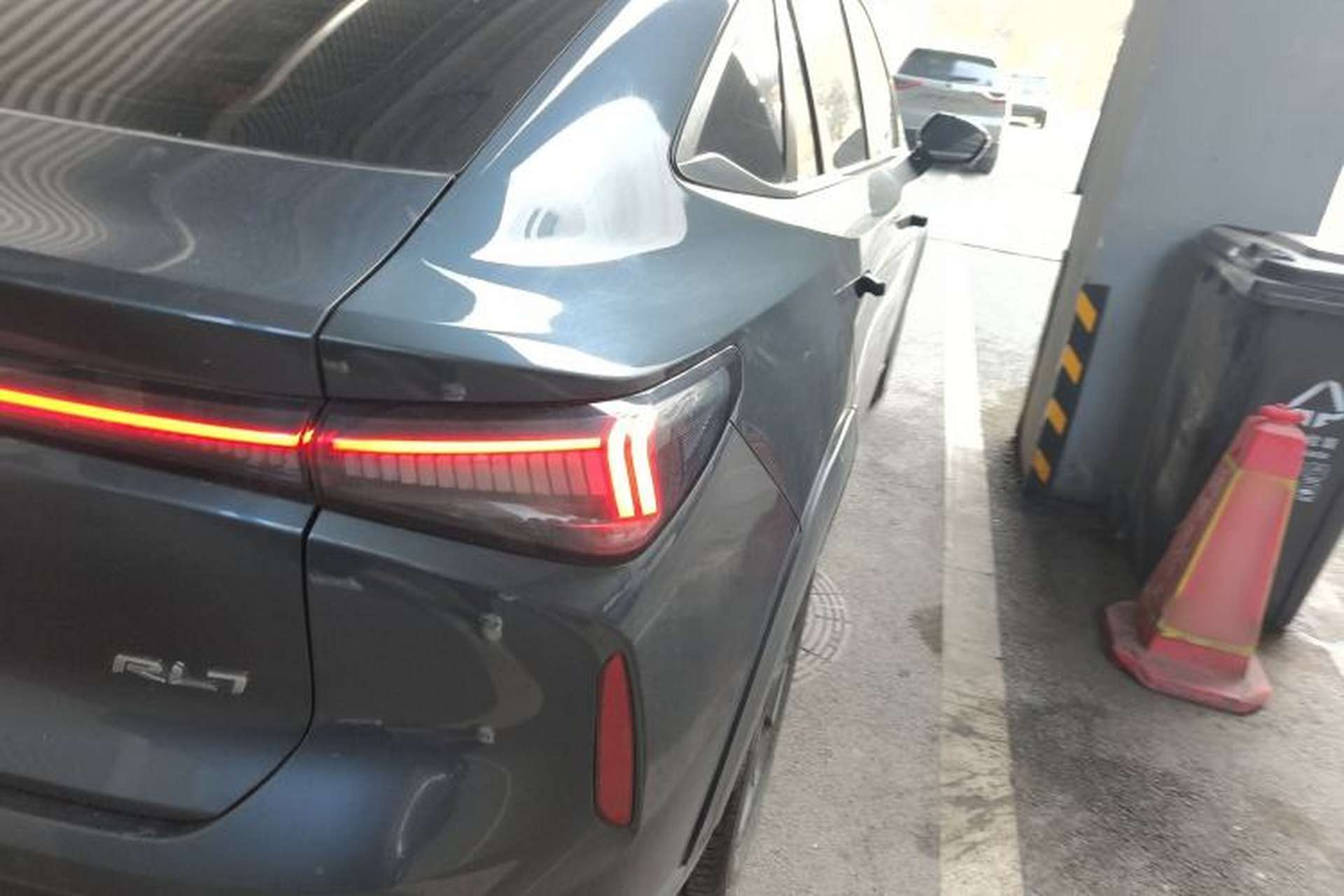 Used Livan 7 2023 605 km ZHU FENG Exterior 6