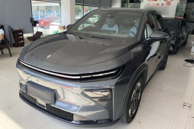 Used Livan 7 2023 605km Hunter Light