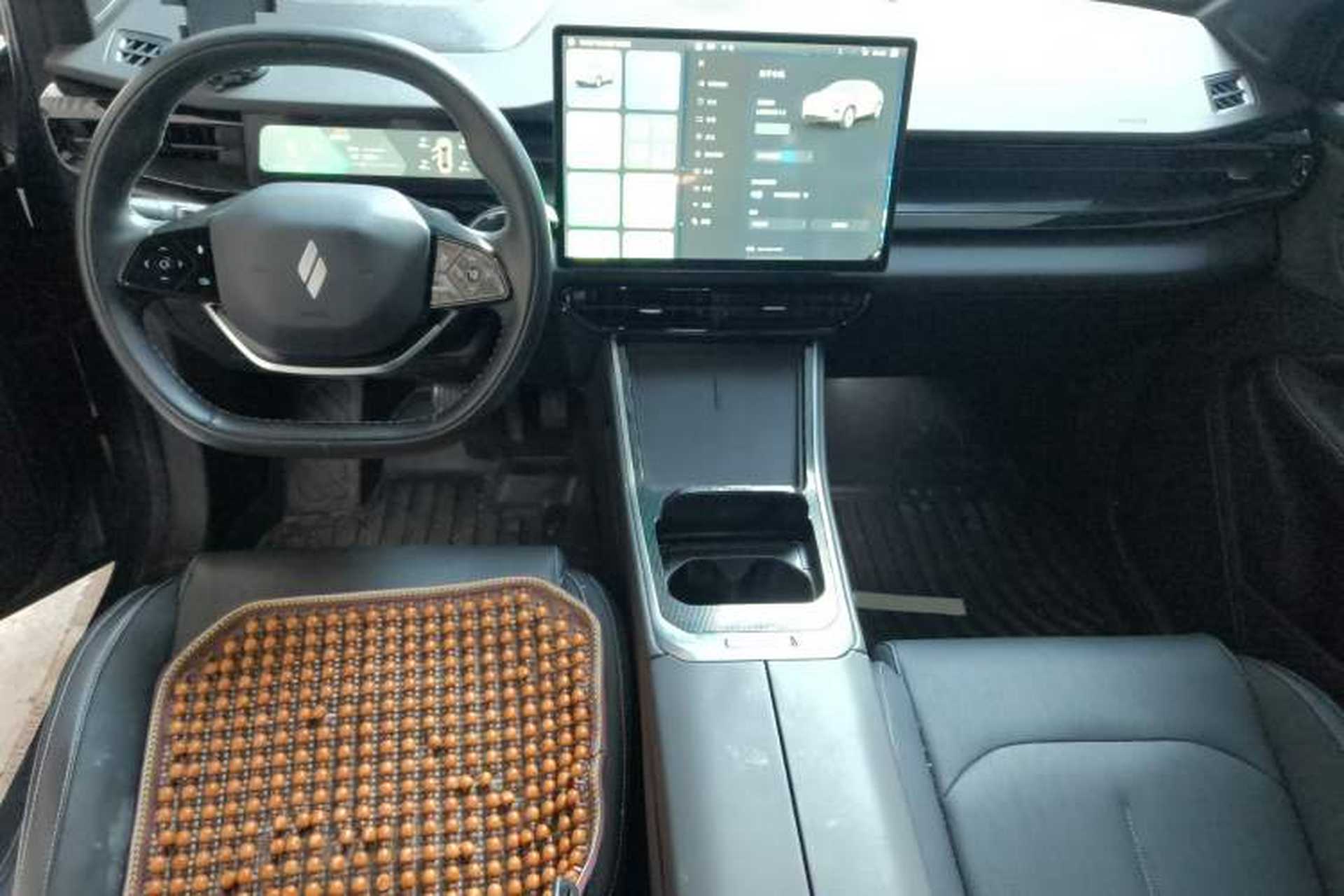 Used Livan 7 2023 605 km ZHU FENG Interior 2