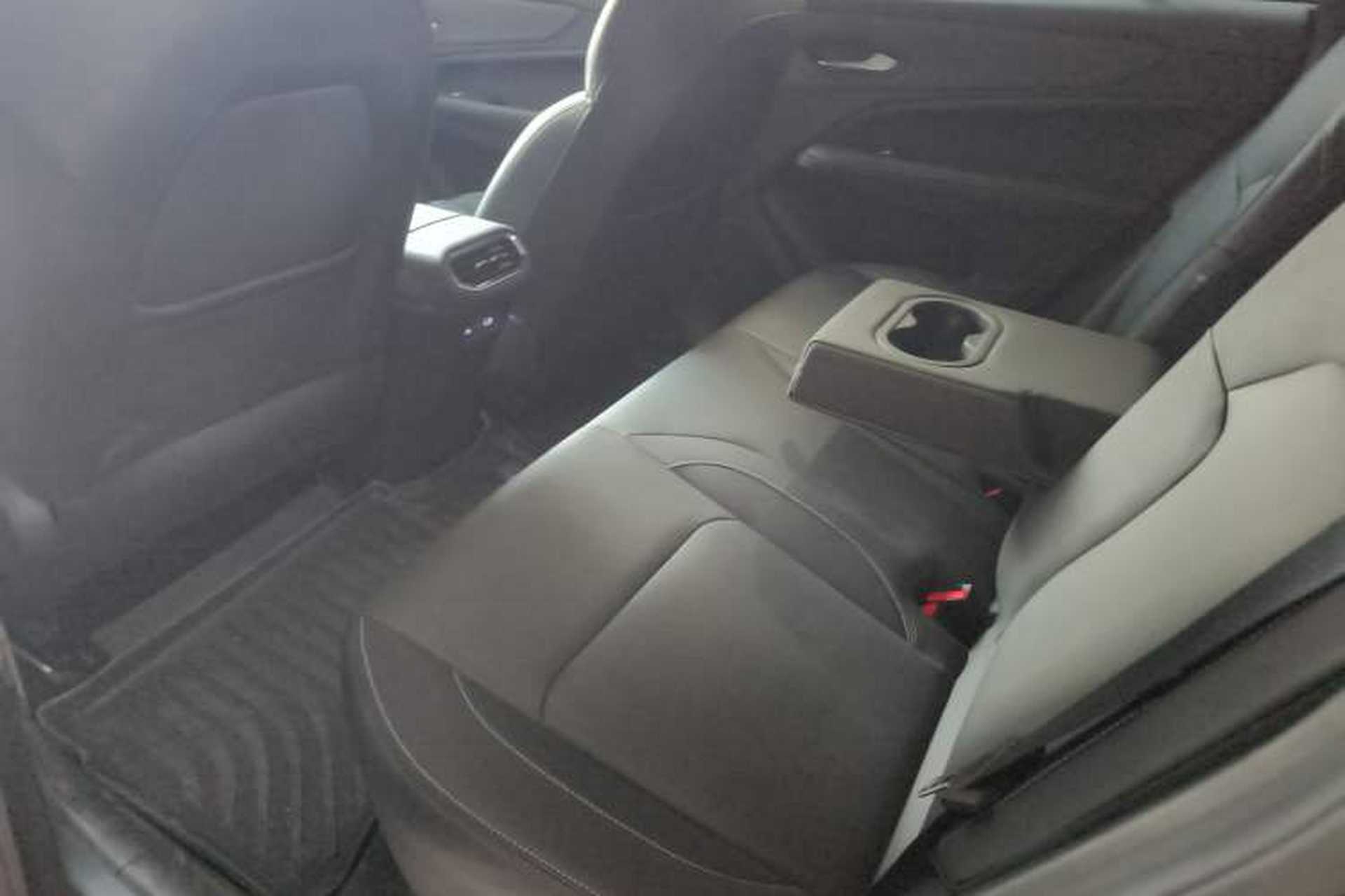 Used Livan 7 2023 605 km ZHU FENG Interior 4
