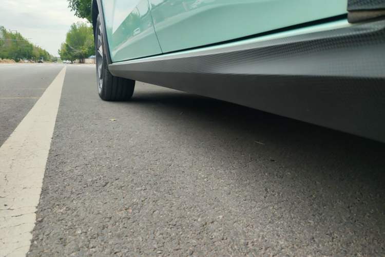 Used Livan 7 2023 605 km ZHU FENG Left Side Sill
