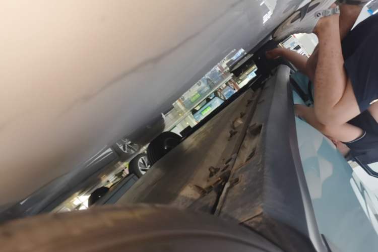 Used Livan 7 2023 450km Chiyue Left Side Sill