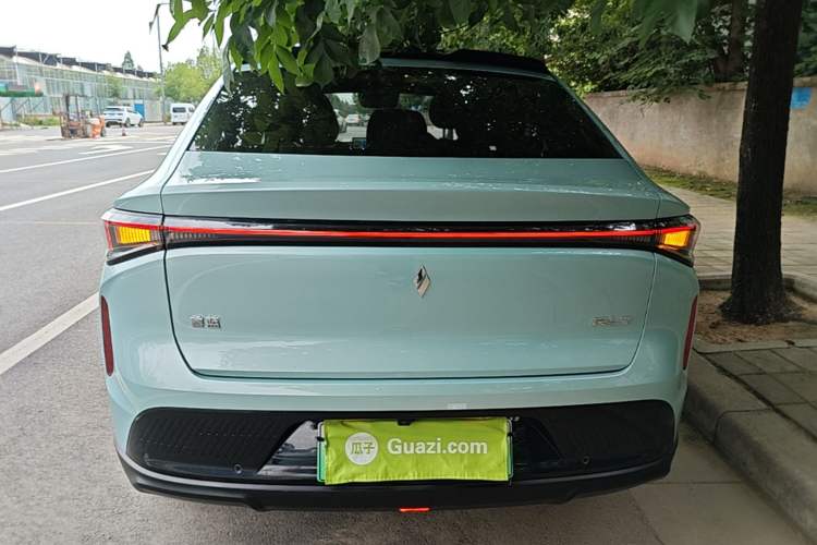 Used Livan 7 2023 605 km ZHU FENG Rear