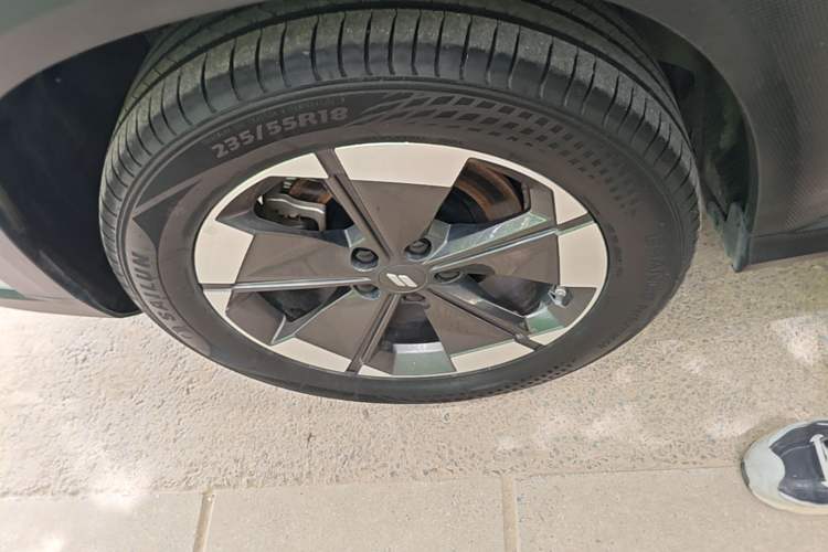Used Livan 7 2023 605 km ZHU FENG Right Rear Wheel Hub
