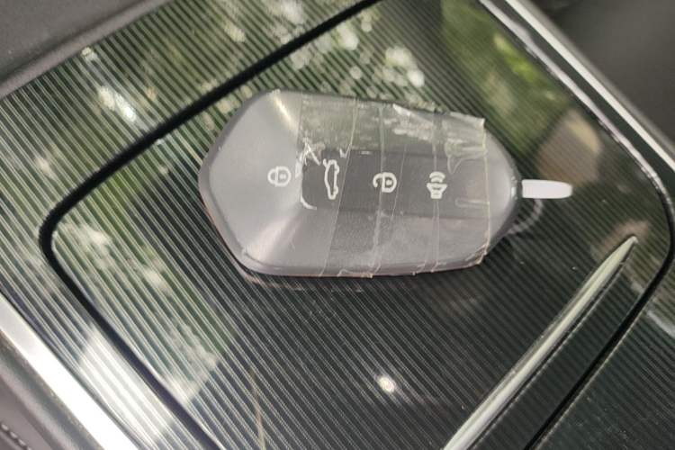 Used Livan 7 2023 605 km ZHU FENG Vehicle Key