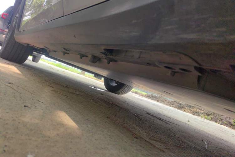 Used Livan 7 2023 605 km ZHU FENG Chassis Rear Left