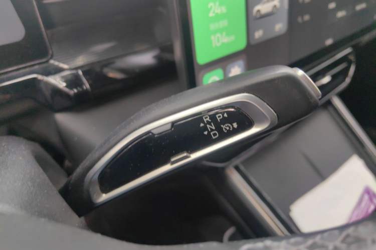 Used Livan 7 2023 605 km ZHU FENG Gear Lever