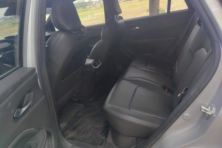 Used Livan 7 2023 605 km ZHU FENG Left Rear Seat