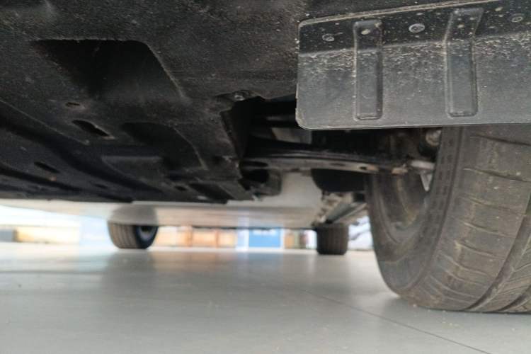 Used Livan 7 2023 450km Chiyue Chassis Front Left