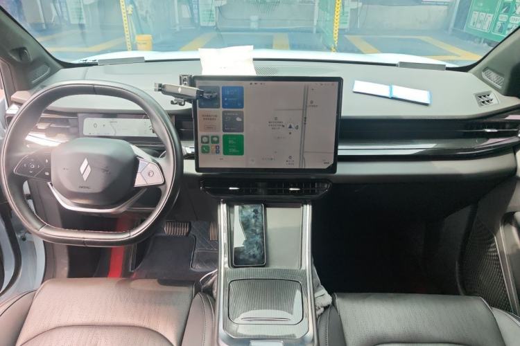 Used Livan 7 2024 450km Glory Edition Center Console