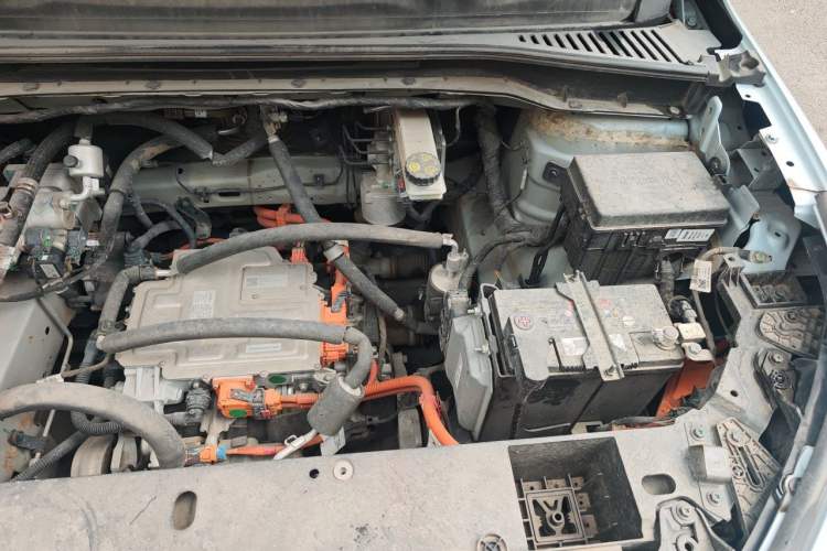 Used Livan 7 2024 450km Glory Edition Engine Bay Left