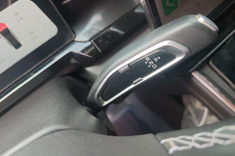 Used Livan 7 2024 450km Glory Edition Gear Lever
