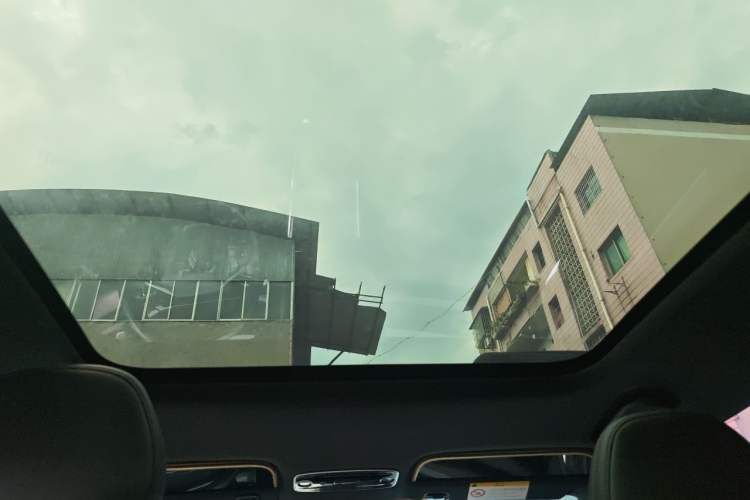 Used Livan 7 2024 450km Glory Edition Headliner