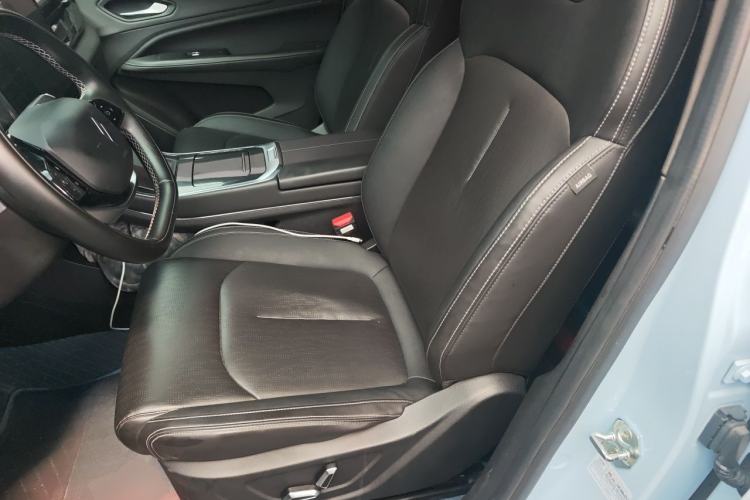 Used Livan 7 2024 450km Glory Edition Left Front Seat