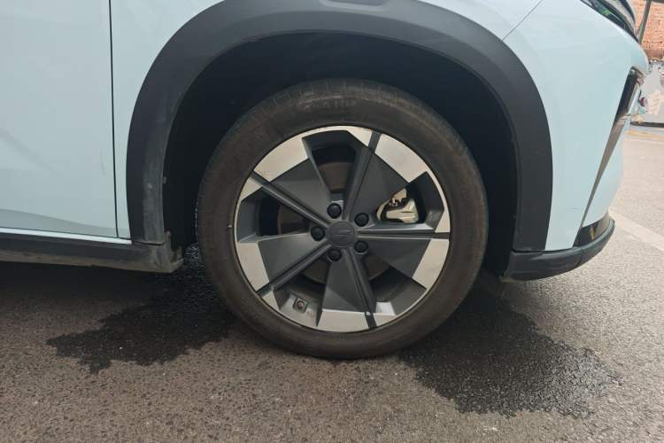 Used Livan 7 2024 450km Glory Edition Right Front Wheel Hub
