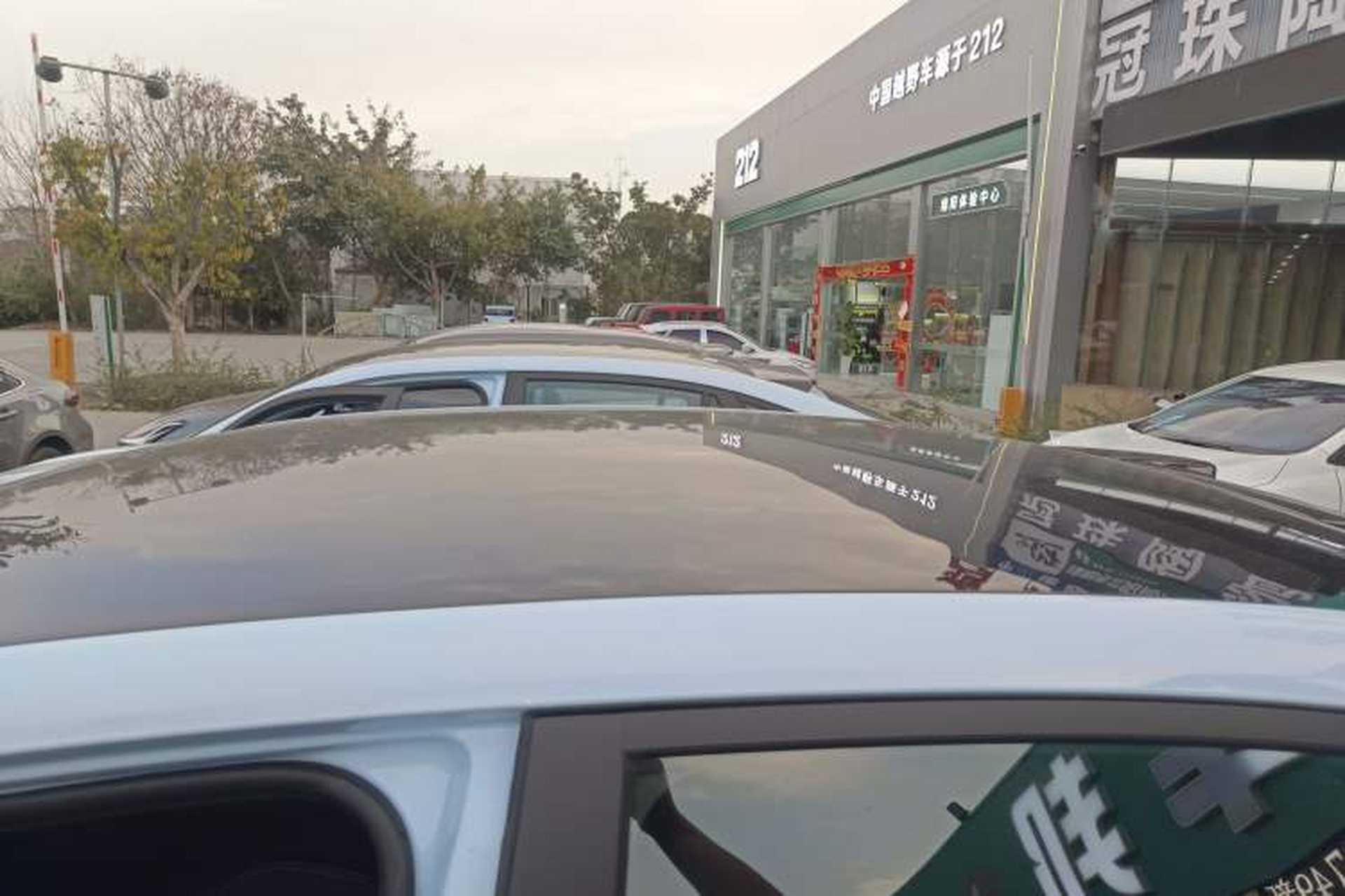 Used Livan 7 2024 605 km Glory Edition Roof