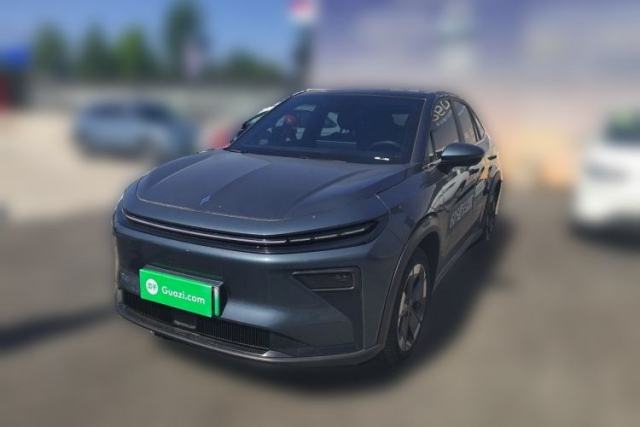 Used Livan 7 2024 605 km Glory Edition