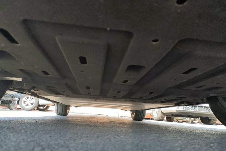 Used Livan 7 2024 605 km Glory Edition Chassis Front