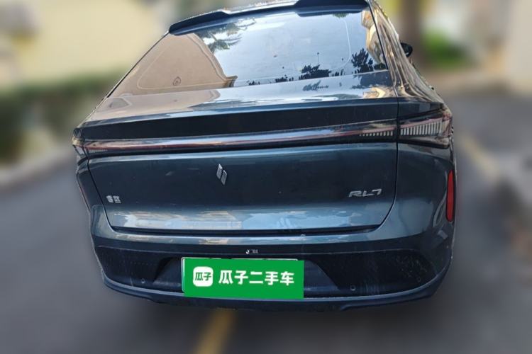 Used Livan 7 2024 605 km Glory Edition Rear