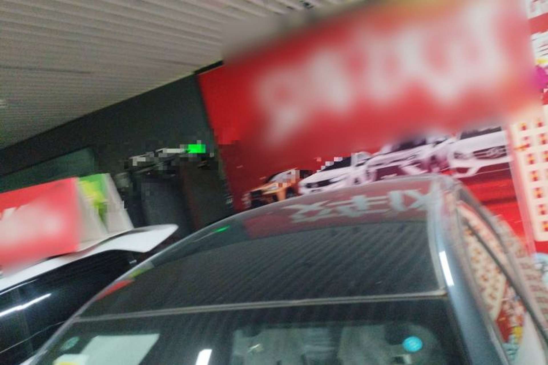 Used Livan 7 2024 605 km Glory Edition Roof