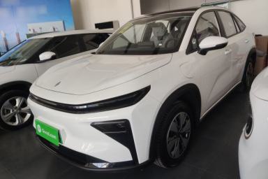 Used Livan 7 2024 605 km Wealth Edition
