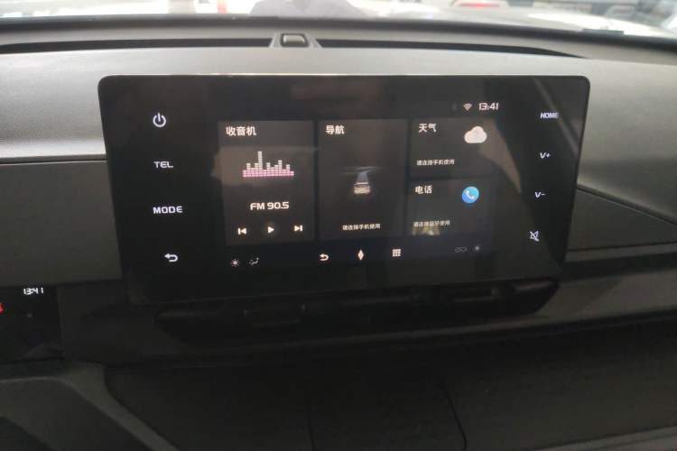 Used Livan 7 2024 605 km Wealth Edition Audio And AC Panel