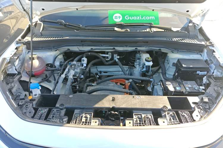 Used Livan 7 2024 605 km Glory Edition Engine Bay