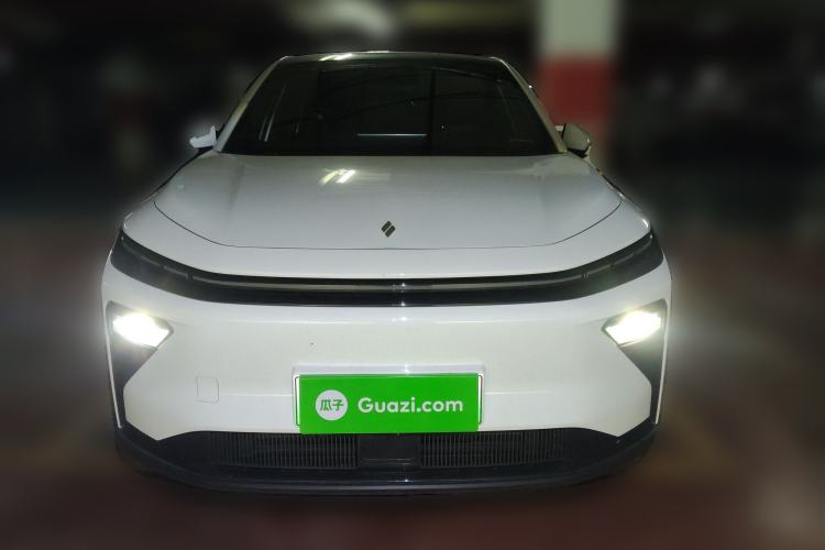 Used Livan 7 2024 450km Executive Version Front