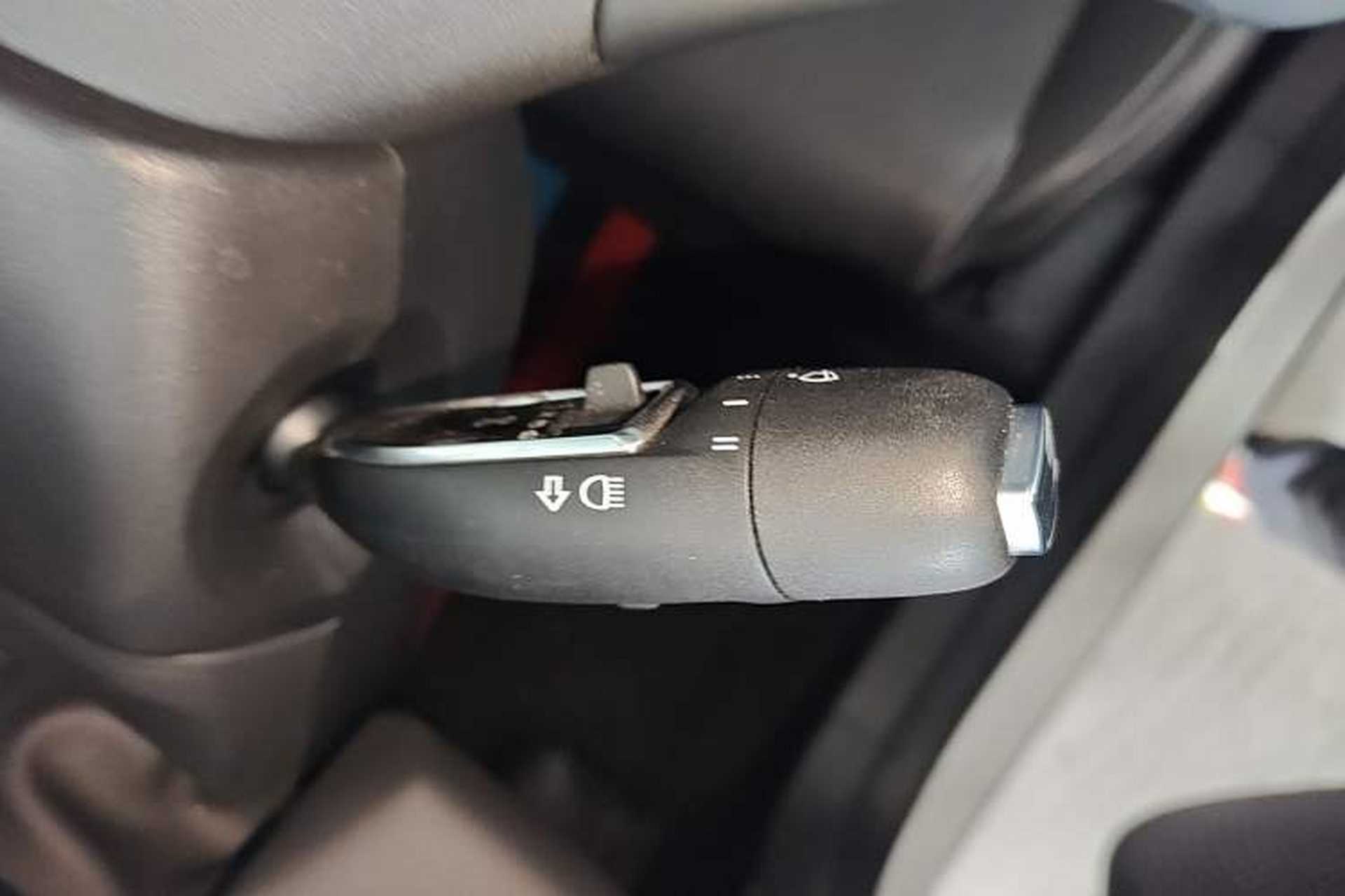 Used Livan 7 2024 605 km Glory Edition Gear Lever