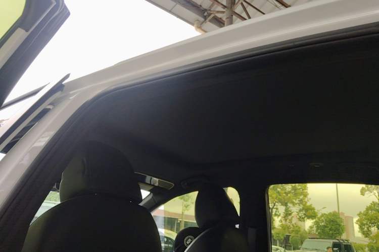 Used Livan 7 2024 450km Glory Edition Headliner