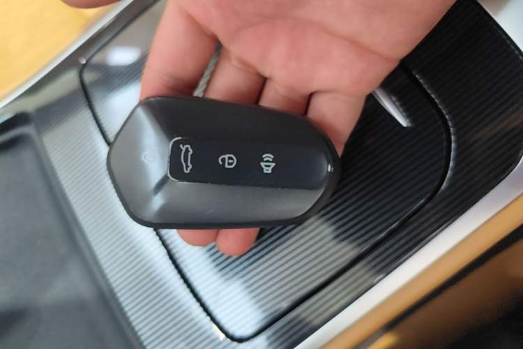 Used Livan 7 2024 605 km Glory Edition Interior 1