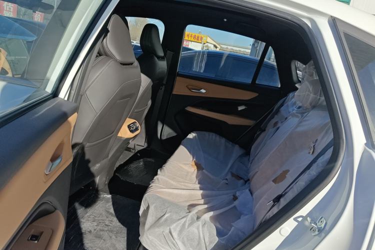 Used Livan 7 2024 605 km Glory Edition Interior 4