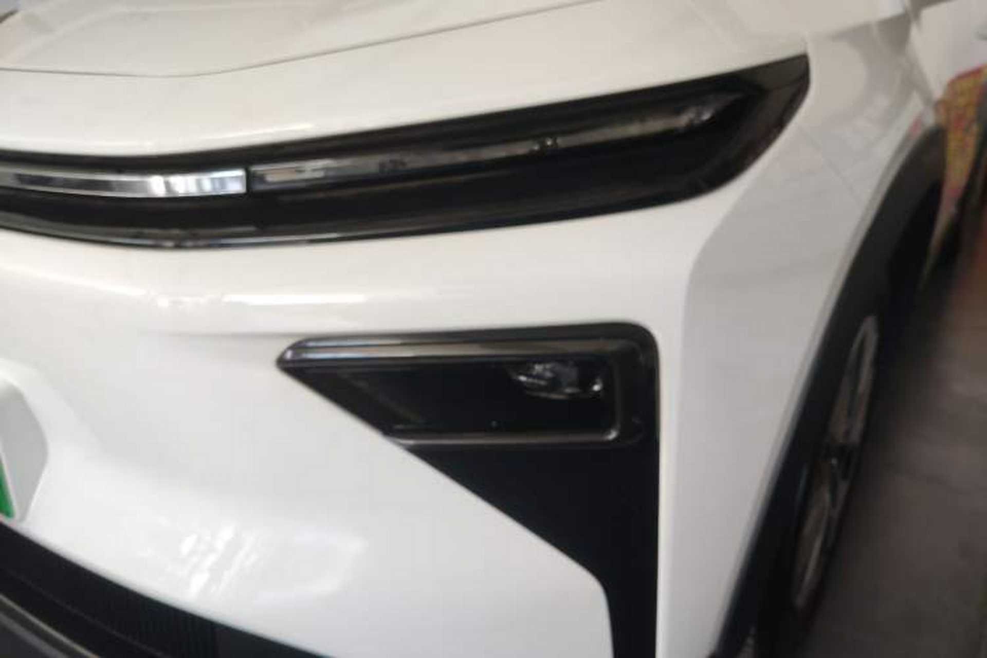 Used Livan 7 2024 605 km Wealth Edition Left Front Headlight