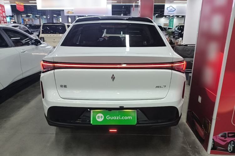 Used Livan 7 2024 605 km Glory Edition Rear