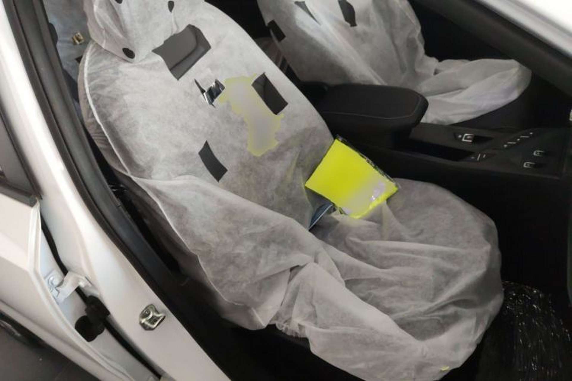 Used Livan 7 2024 605 km Wealth Edition Right Front Seat