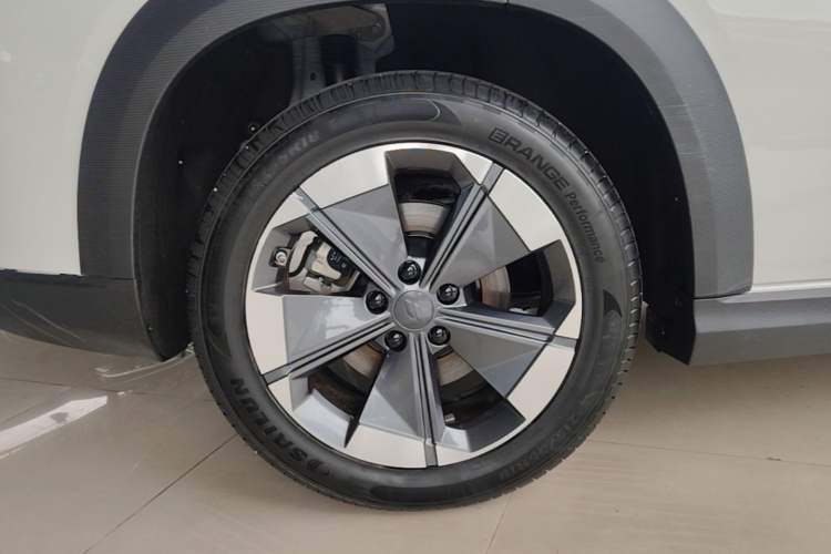 Used Livan 7 2024 450km Glory Edition Right Rear Wheel Hub
