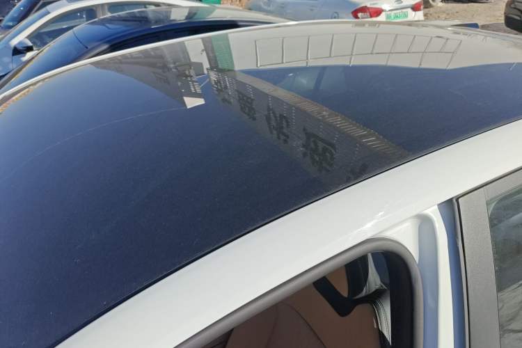 Used Livan 7 2024 605 km Glory Edition Roof