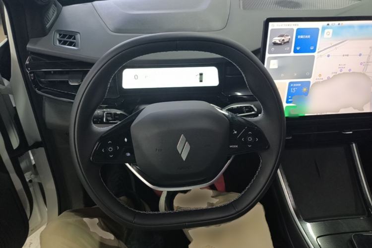 Used Livan 7 2024 605 km Glory Edition Steering Wheel