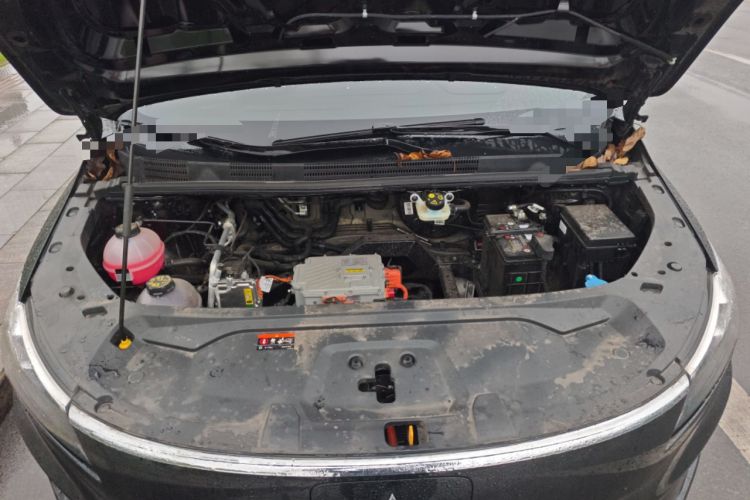 Used Livan 8 2025 Long-Range Travel Edition Engine Bay