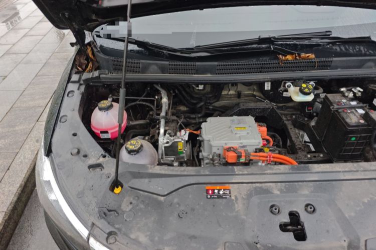 Used Livan 8 2025 Long-Range Travel Edition Engine Bay Right