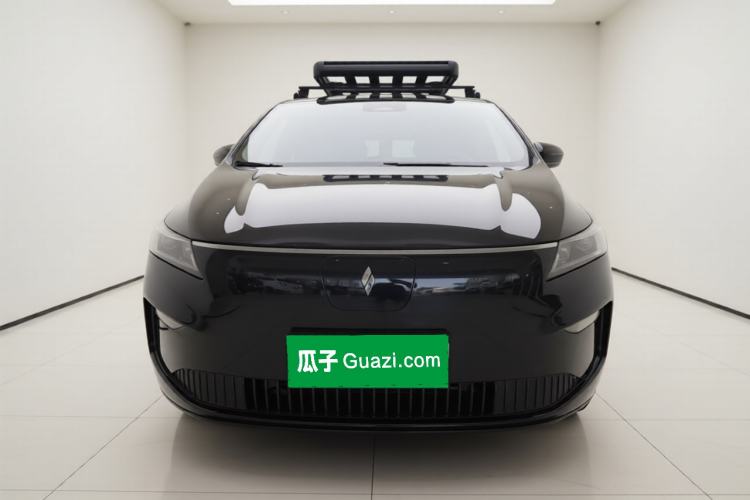 Used Livan 8 2025 Long-Range Travel Edition Exterior 1