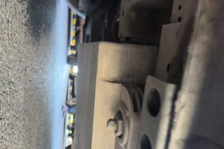 Used Livan 8 2025 Long-Range Travel Edition Chassis Front Left