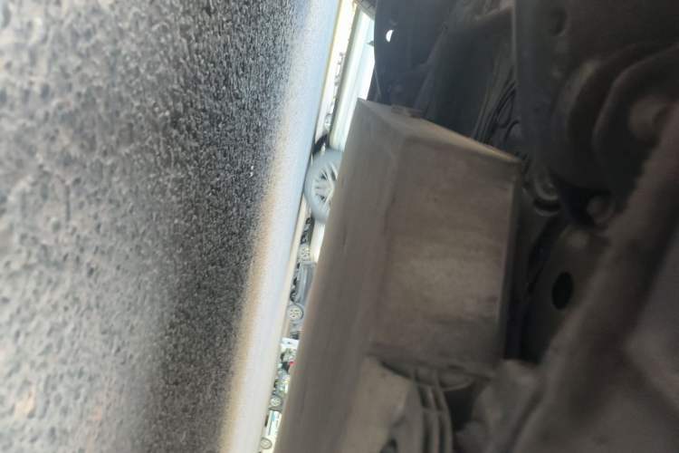 Used Livan 8 2025 Long-Range Travel Edition Chassis Rear Right