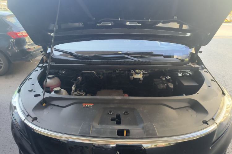 Used Livan 8 2025 Long-Range Travel Edition Engine Bay