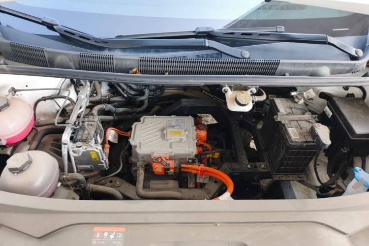 Used Livan 8 2025 Long-Range Version Engine Bay